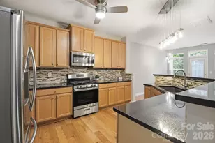 19105 Chandlers Landing Dr, Cornelius, NC 28031 - Photo 15