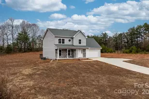 3723 Franklin Ct, Newton, NC 28658 - Photo 5