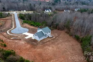 3723 Franklin Ct, Newton, NC 28658 - Photo 39