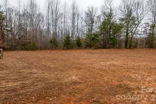 3723 Franklin Ct, Newton, NC 28658 - Photo 43