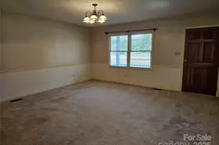 2486 Oxford Cir, Lancaster, SC 29720 - Photo 3