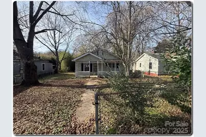 515 S Maple Street, Dallas, NC 28034 - Photo 1