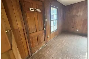 515 S Maple St, Dallas, NC 28034 - Photo 5