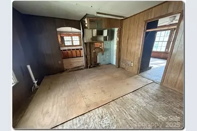 515 S Maple Street, Dallas, NC 28034 - Photo 3