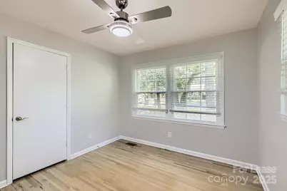 400 Vinecrest Drive, Matthews, NC 28105 - Photo 23