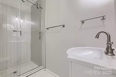 400 Vinecrest Drive, Matthews, NC 28105 - Photo 17