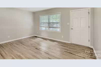 400 Vinecrest Drive, Matthews, NC 28105 - Photo 5