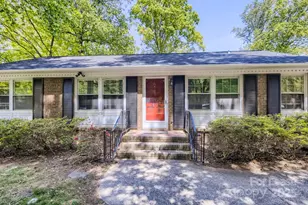 400 Vinecrest Dr, Matthews, NC 28105 - Photo 3