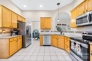 115 Spring Lake Dr, Troutman, NC 28166 - Photo 11