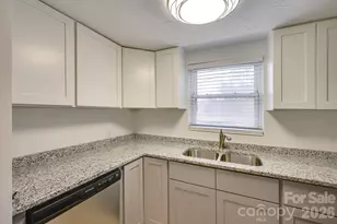 1510 1st St Pl SE, Hickory, NC 28602 - Photo 11