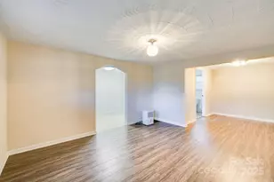 1510 1st St Pl SE, Hickory, NC 28602 - Photo 7