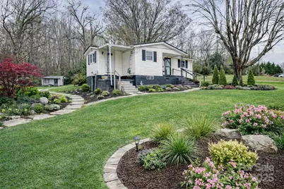 1510 1st Street Place SE, Hickory, NC 28602 - Photo 1