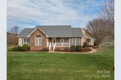 1611 Emmaus Walk, Conover, NC 28613 - Photo 5