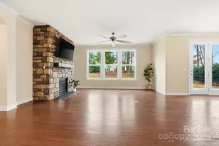 822 Tyne Dr, Fort Mill, SC 29715 - Photo 7