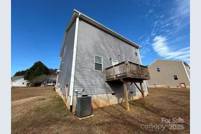 574 30th Avenue Circle NE, Hickory, NC 28601 - Photo 19