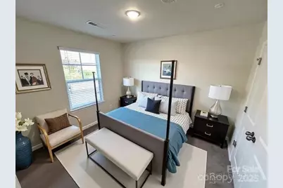 574 30th Avenue Circle NE, Hickory, NC 28601 - Photo 9