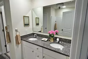 574 30th Ave Cir NE, Hickory, NC 28601 - Photo 5