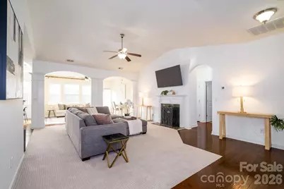 8928 Carneros Creek Road, Charlotte, NC 28214 - Photo 11