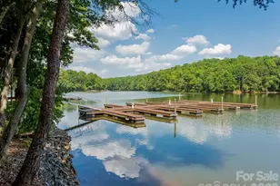 8928 Carneros Creek Rd, Charlotte, NC 28214 - Photo 41