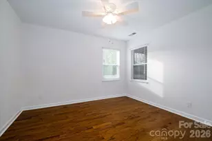 8928 Carneros Creek Rd, Charlotte, NC 28214 - Photo 25