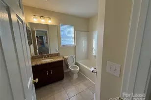 10822 Chamberlain Hall Ct, Charlotte, NC 28277 - Photo 9