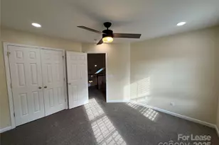 10822 Chamberlain Hall Ct, Charlotte, NC 28277 - Photo 5