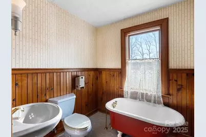 44 Bickford Avenue, Tryon, NC 28782 - Photo 17