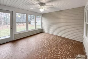 725 Willis Rd, Dallas, NC 28034 - Photo 15