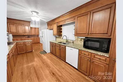 725 Willis Road, Dallas, NC 28034 - Photo 9