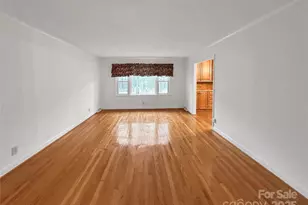 725 Willis Rd, Dallas, NC 28034 - Photo 5