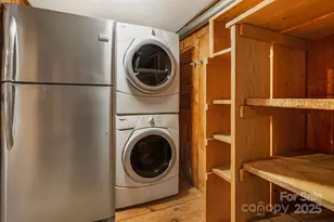 814 Little Creek Rd, Burnsville, NC 28714 - Photo 11