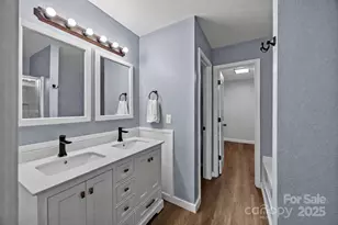 10527 River Hollow Ct, Charlotte, NC 28214 - Photo 21
