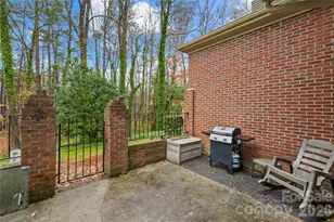 8430 Coulwood Oak Ln, Charlotte, NC 28214 - Photo 23