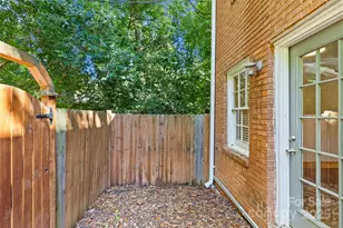 634 Chipley Ave, Charlotte, NC 28205 - Photo 15