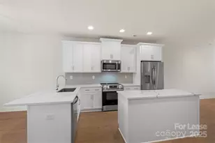 5019 York Park Ln, Charlotte, NC 28217 - Photo 9