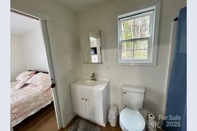 31 W Berkley Street, Granite Falls, NC 28630 - Photo 25