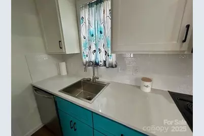 31 W Berkley Street, Granite Falls, NC 28630 - Photo 13