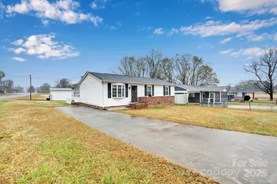 424 N Center Street, Oakboro, NC 28129 - Photo 3