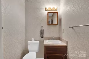 424 N Center St, Oakboro, NC 28129 - Photo 27