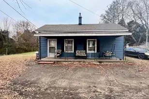 538 6th St, Chester, SC 29706 - Photo 1