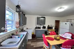 538 6th St, Chester, SC 29706 - Photo 13