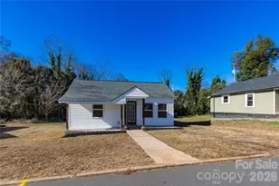 298 S Church St, Forest City, NC 28043 - Photo 15