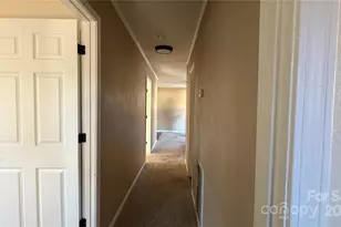 513 Holly St, Dallas, NC 28034 - Photo 15