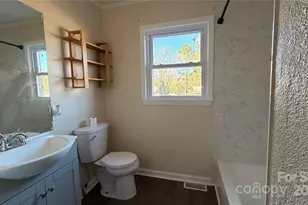 513 Holly St, Dallas, NC 28034 - Photo 7