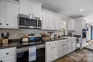 94 Leopard Dr, Waynesville, NC 28786 - Photo 17