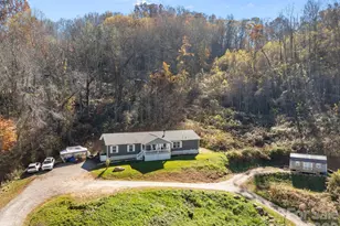 94 Leopard Dr, Waynesville, NC 28786 - Photo 3