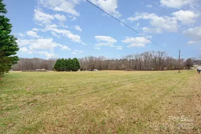 2107 Jenkins Printing Drive, Newton, NC 28658 - Photo 3