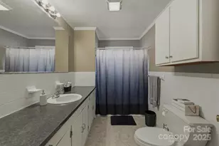 102 Page St, Morganton, NC 28655 - Photo 11