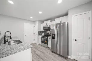 916 Sundance Dr, Gastonia, NC 28054 - Photo 9