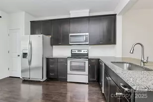 2564 Tranquil Oak Pl, Charlotte, NC 28206 - Photo 15